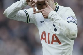 华体会体育-包含波尔图战平拜仁，孙兴慜梅开二度欧联杯的词条