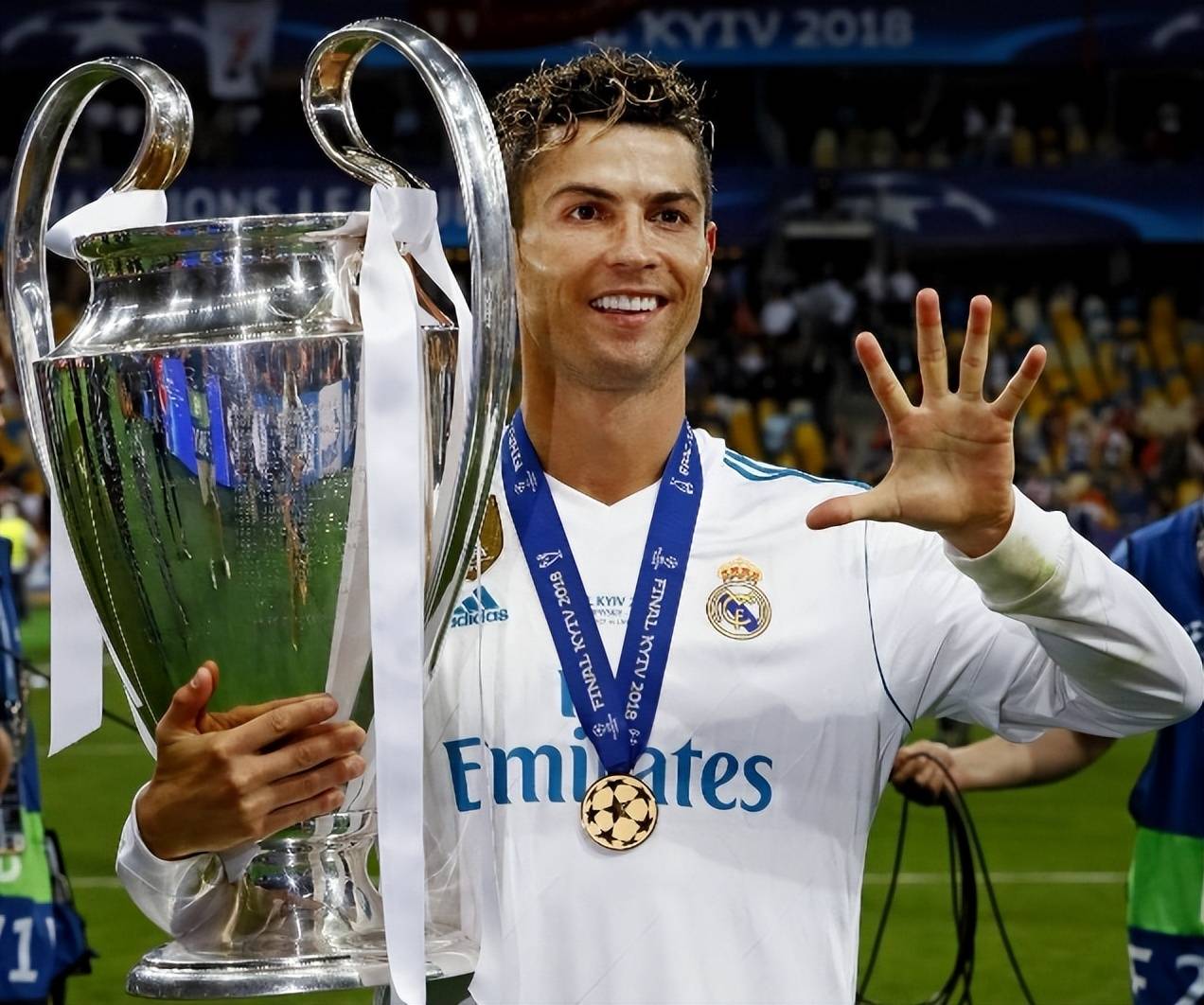 华体会官网-马竞险胜波尔图，C罗梅开二度欧冠的简单介绍  第2张