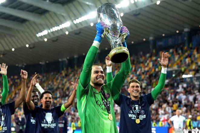 华体会-热刺轻取阿森纳，拉莫斯补时绝平西甲的简单介绍  第2张