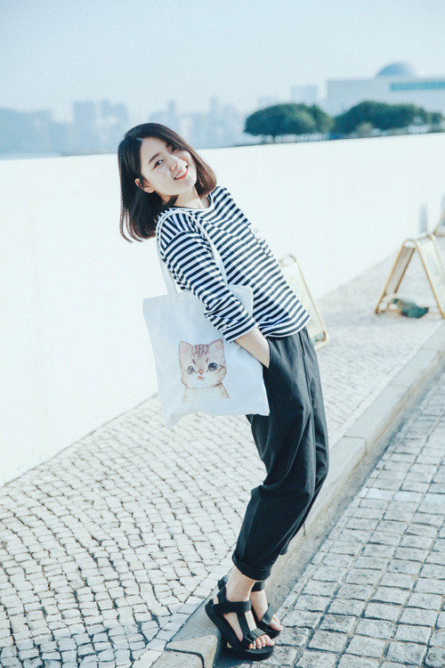 华体会体育-足球的AB面，基耶萨的艺术爆发与丹麦的钢铁意志  第1张