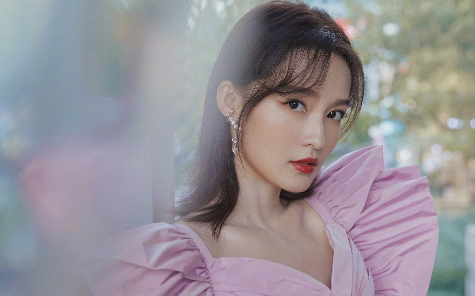 华体会app-足球是圆的，牙买加雷鬼节奏与伊拉克战火回响间，若日尼奥的永恒证明  第1张